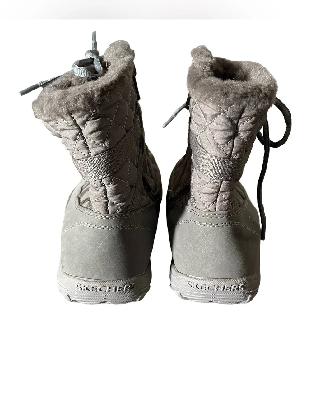 Skechers Quilted Lace-Up Winter Boots in Gray Size 7